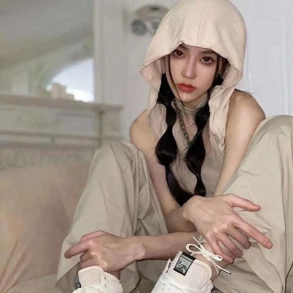 空房间里的妻子